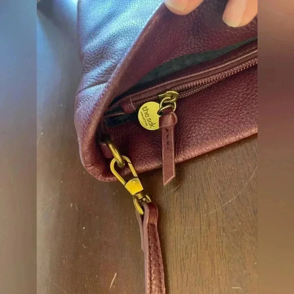 The Sak collective burgundy leather crossbody. - Picture 9 of 16